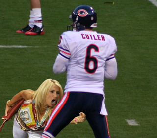 Illustration for article titled Roundup: Your Best Bird-Flipping Miami Fan Photoshop Contest Entries